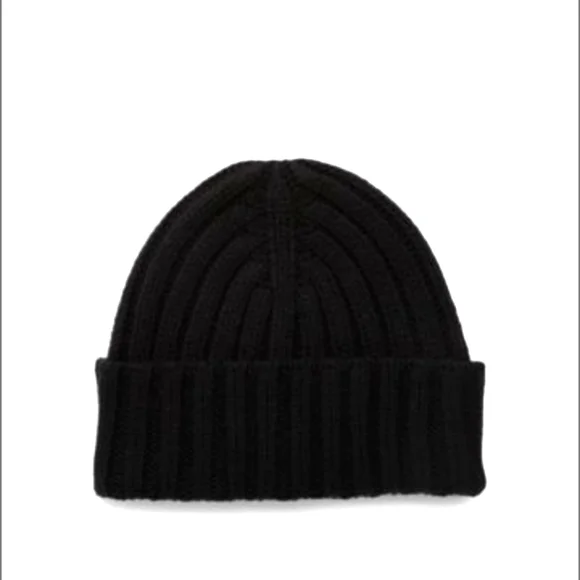 UGG Beanie - Picture 2 of 2